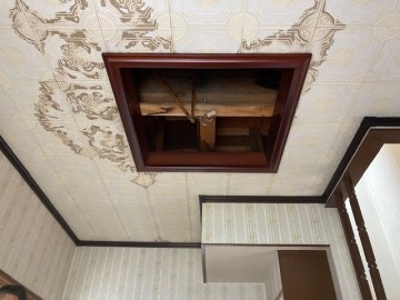 施工事例：施工前（天井雨漏り修理）